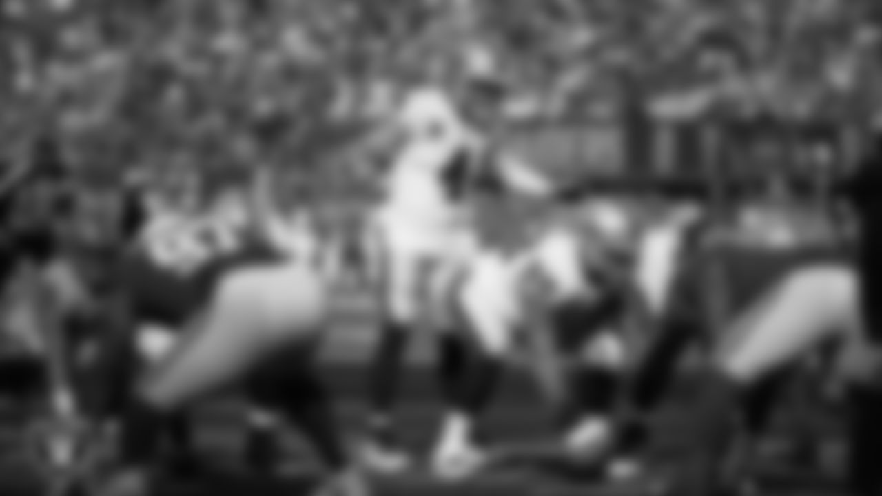 Las Vegas Raiders quarterback Derek Carr (4) during the regular season away game against the New York Giants.