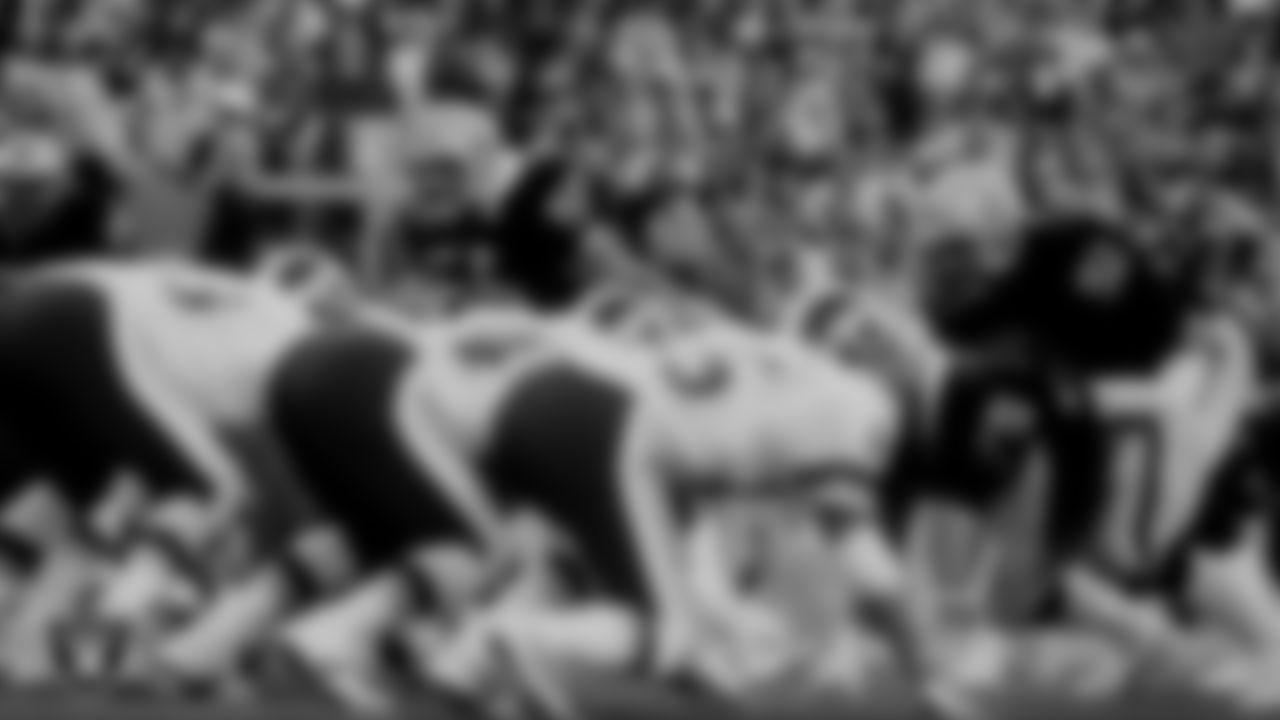 Raiders linebacker Matt Millen (55) and linebacker Bob Nelson (51) line up before the snap during Super Bowl XVIII against the Washington Football Team at Tampa Stadium, Sunday, January 22, 1984, in Tampa, Fla. The Raiders won 38-9.