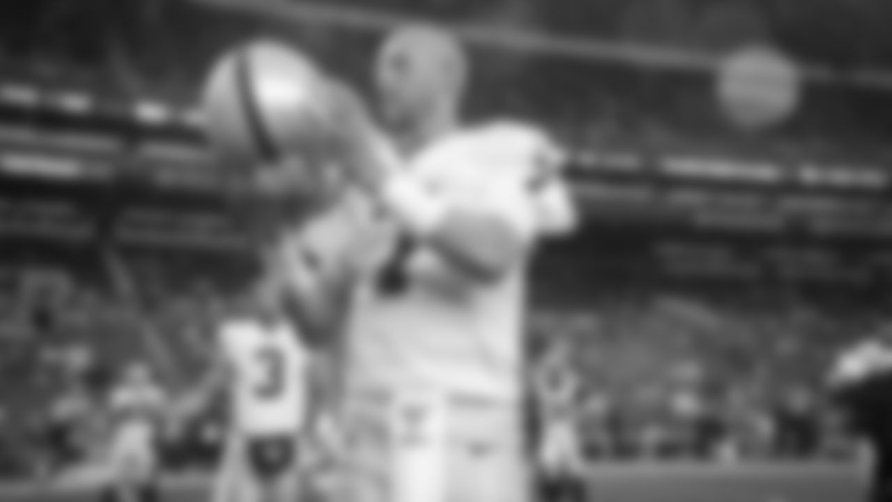 Oakland Raiders quarterback Mike Glennon (7) before the preseason game against the Seattle Seahawks at CenturyLink Field.