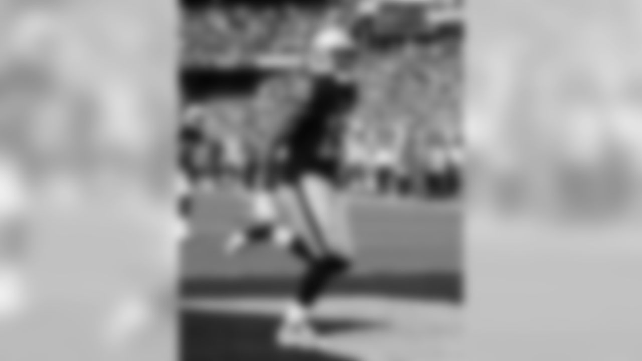 15 - Michael Crabtree - WR