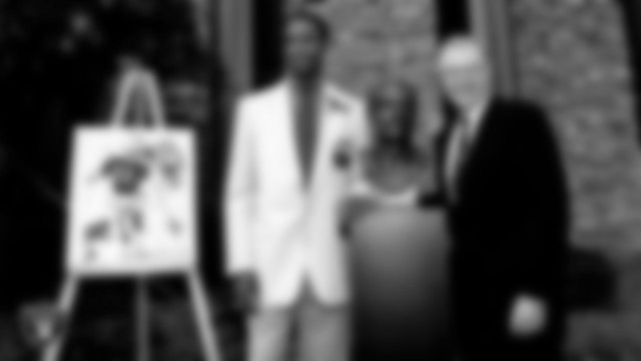 CB Mike Haynes (1983-89)
Hall of Fame Class of 1997