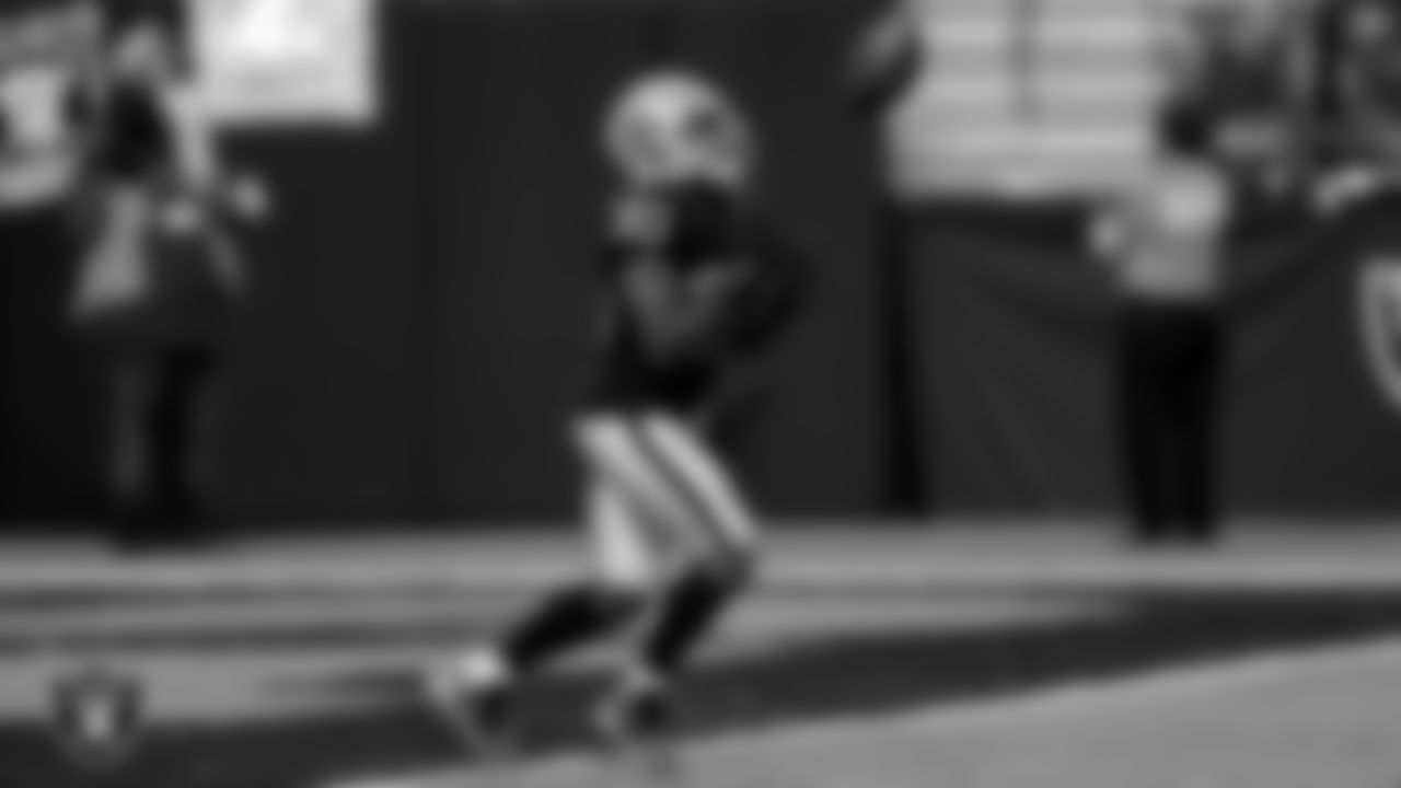 Las Vegas Raiders running back Jalen Richard (30) during the regular season home game against the Kansas City Chiefs.