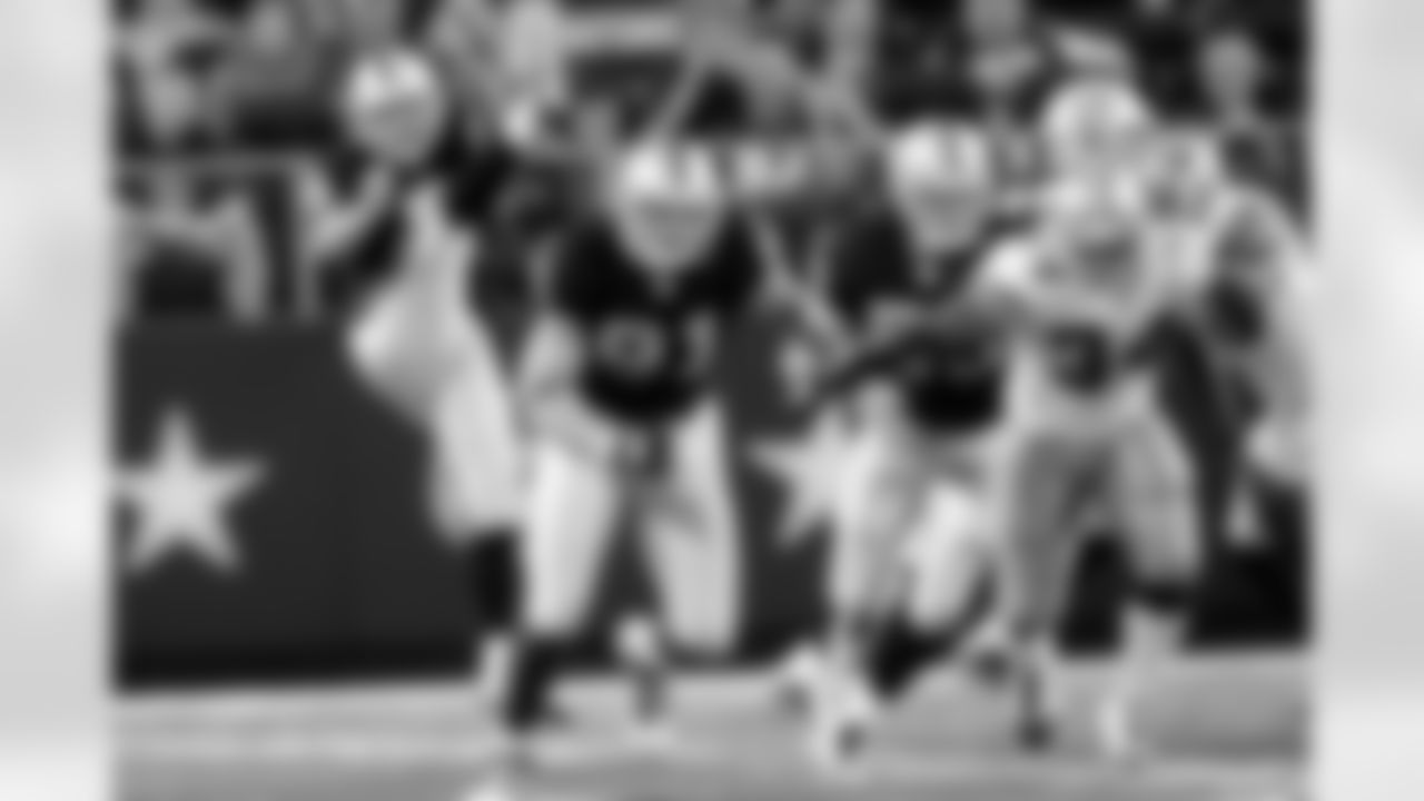 Pro Bowl P Shane Lechler lets one fly. Photo by Tony Gonzales.