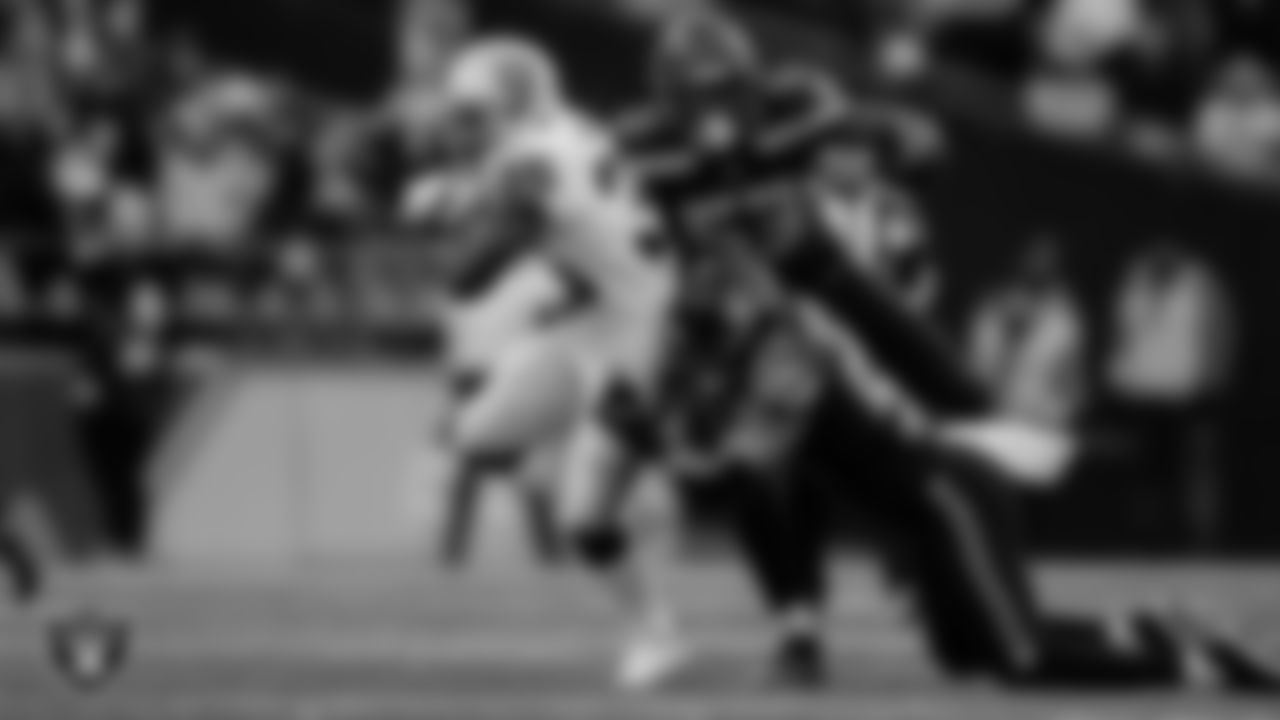 Las Vegas Raiders running back Zamir White (35) during the regular season away game against the Seattle Seahawks at Lumen Field.