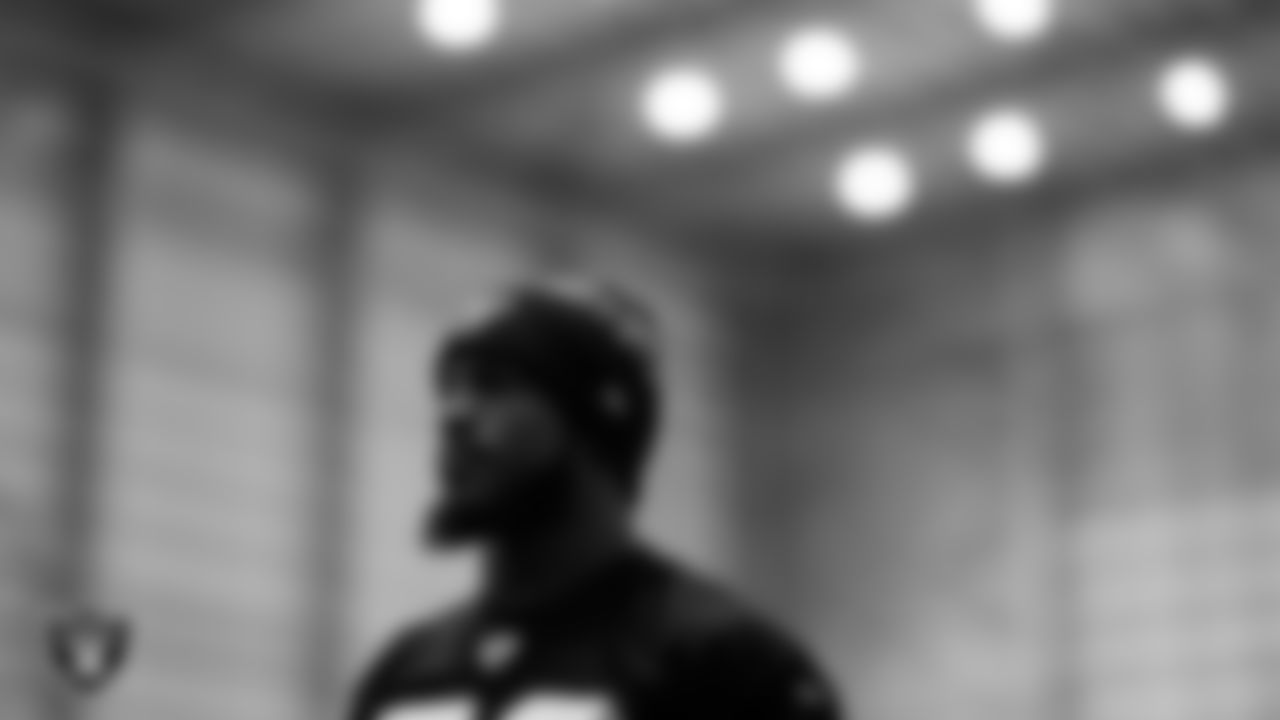 Las Vegas Raiders linebacker Denzel Perryman (52) at Mandatory Minicamp.
