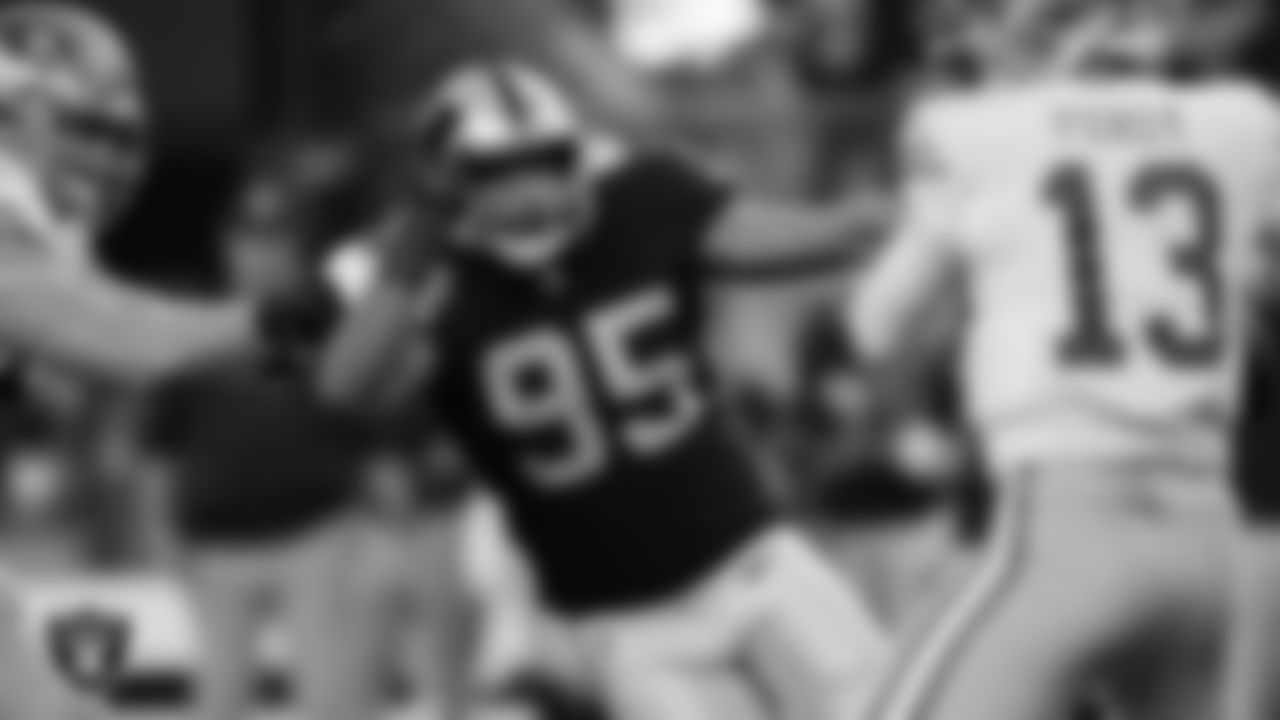 Las Vegas Raiders defensive end Isaac Rochell (95) during the regular season home game against the San Francisco 49ers at Allegiant Stadium.