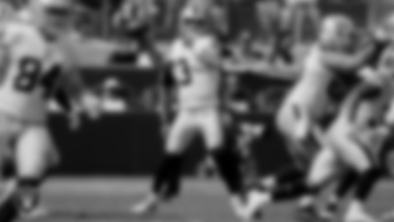 Las Vegas Raiders quarterback Nathan Peterman (3) during the preseason game against the San Francisco 49ers at Levi's Stadium.