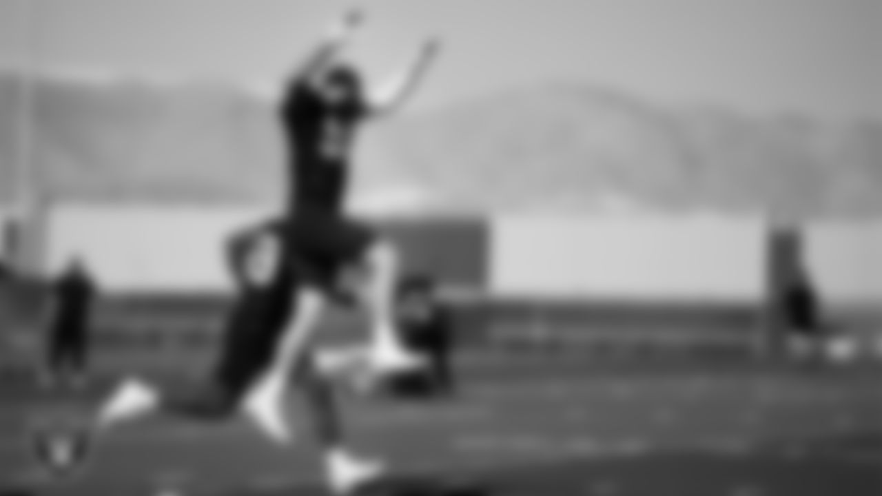 Las Vegas Raiders defensive end Maxx Crosby (98) at a workout during phase two of the offseason program.