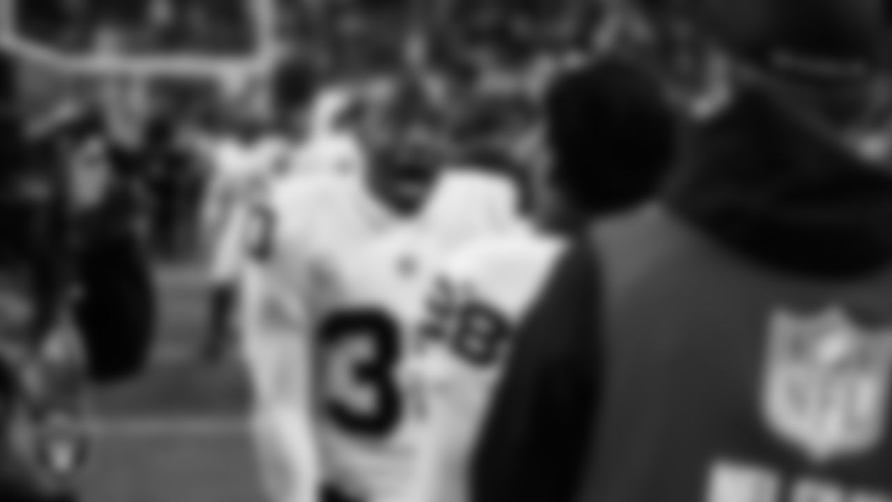 Las Vegas Raiders safety Duron Harmon (30) on the field after the regular season away game against the Seattle Seahawks at Lumen Field.