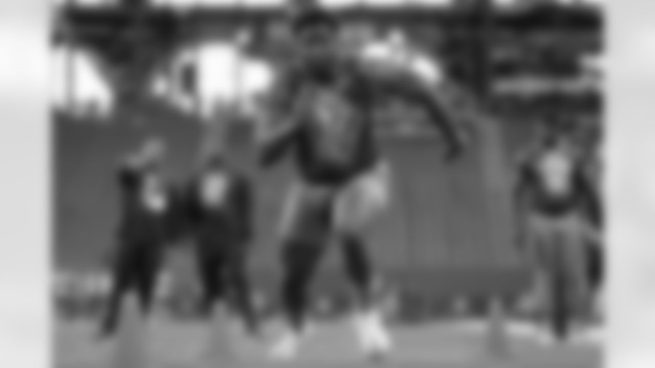 Mario Edwards Jr.
2015 NFL Draft
Round 2 Pick 35