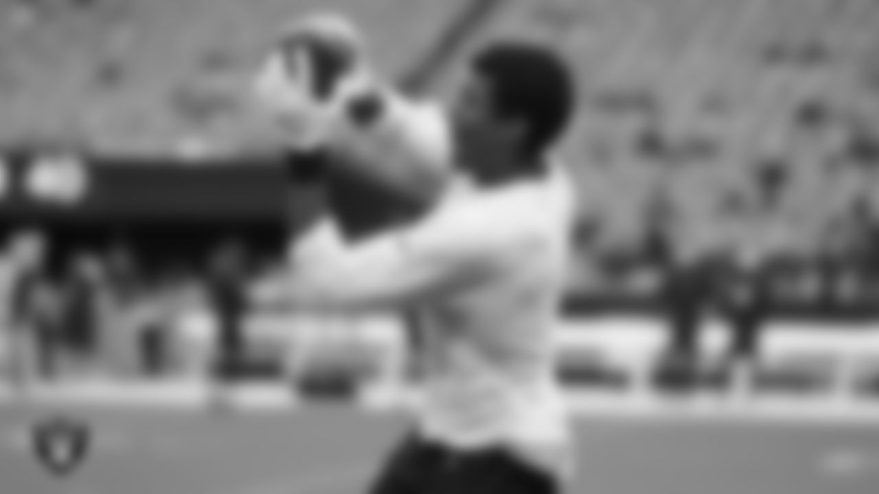 Las Vegas Raiders wide receiver Zay Jones (7) warming up before the preseason game against the Seattle Seahawks at Allegiant Stadium.