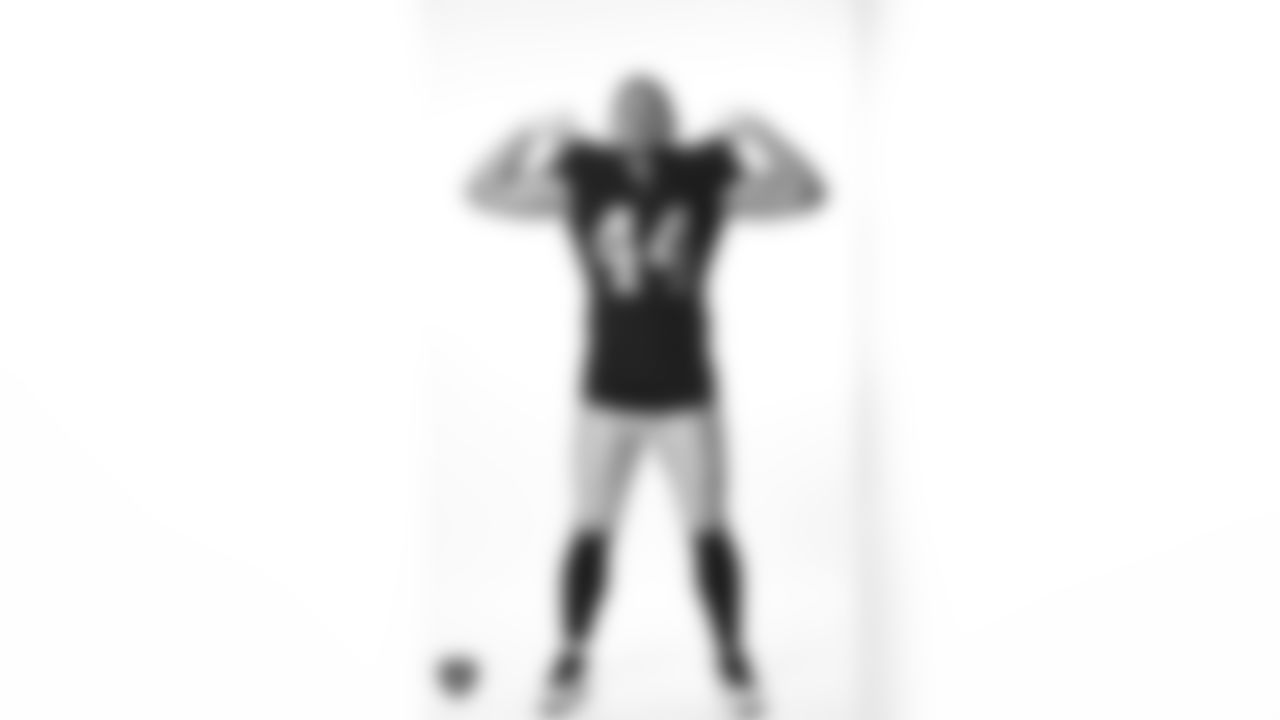 LB Nick Kwiatkoski