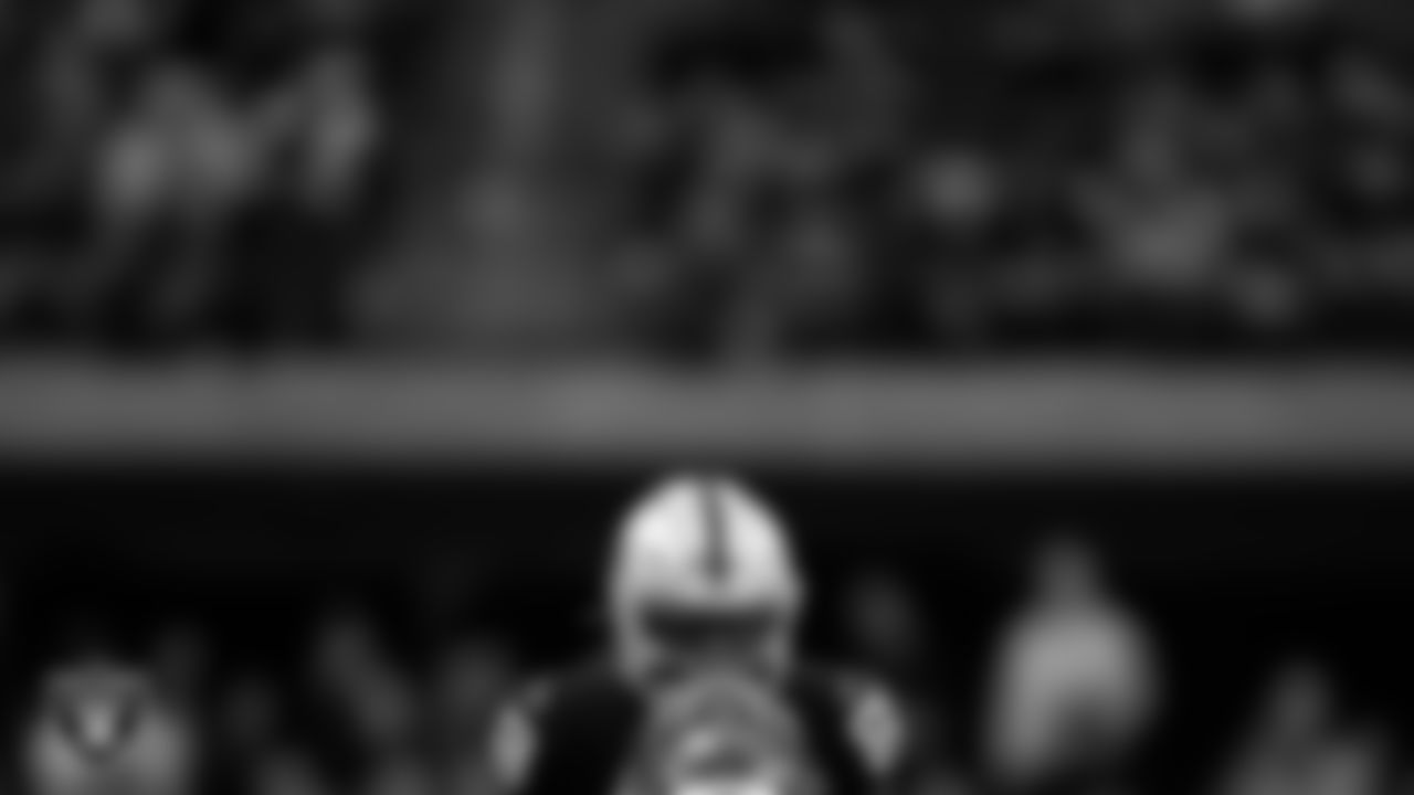 Las Vegas Raiders wide receiver Bryan Edwards (89) lines up before the snap during the regular season home game against the Cincinnati Bengals.