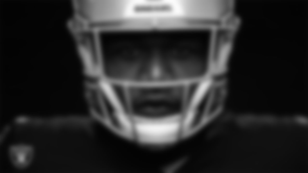 DE Yannick Ngakoue