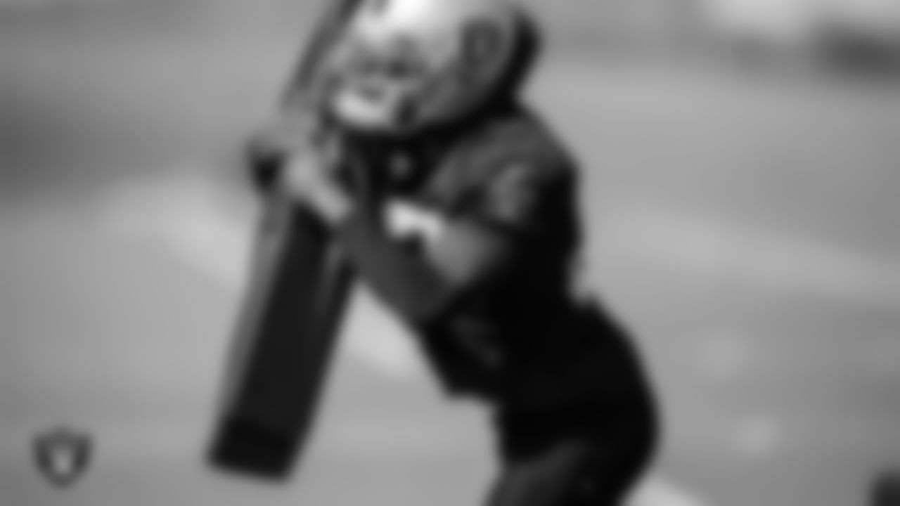 Las Vegas Raiders cornerback Trayvon Mullen (27) during practice.