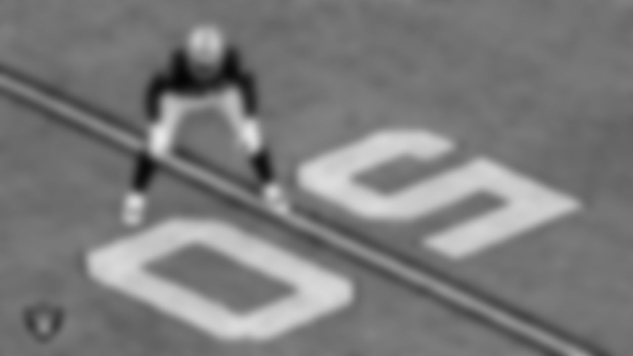 Las Vegas Raiders linebacker Nicholas Morrow (50) lines up before the kickoff during the regular season home game against the Tampa Bay Buccaneers.