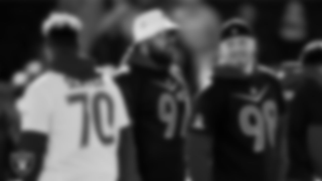 Las Vegas Raiders defensive end Maxx Crosby (98) during a practice for the 2022 Pro Bowl.