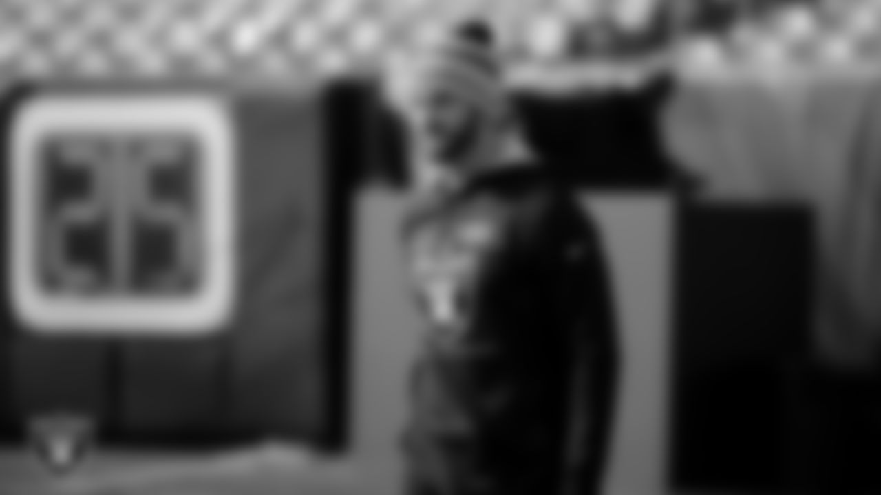 Las Vegas Raiders quarterback Nathan Peterman (3) warming up before the postseason away game against the Cincinnati Bengals.