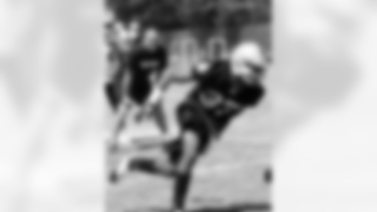CB Conroy Black goes through a special teams drill.