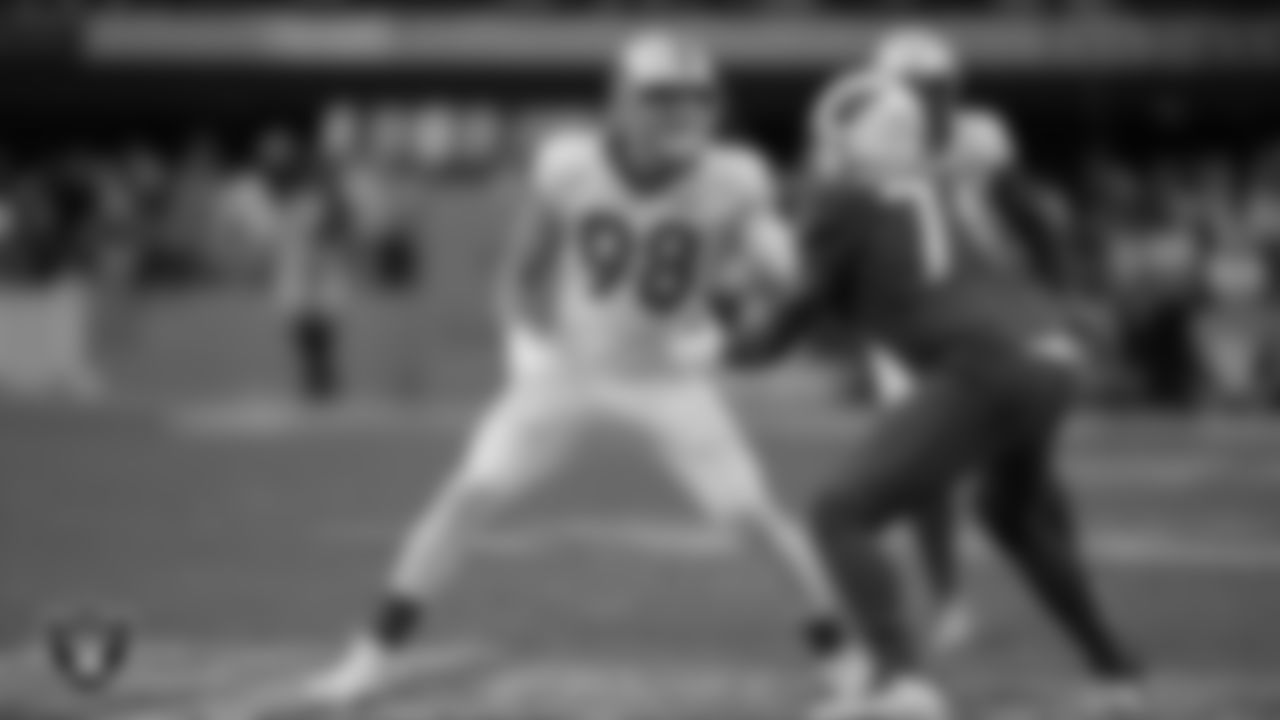 Las Vegas Raiders defensive end Maxx Crosby (98) during the 2022 Pro Bowl at Allegiant Stadium.