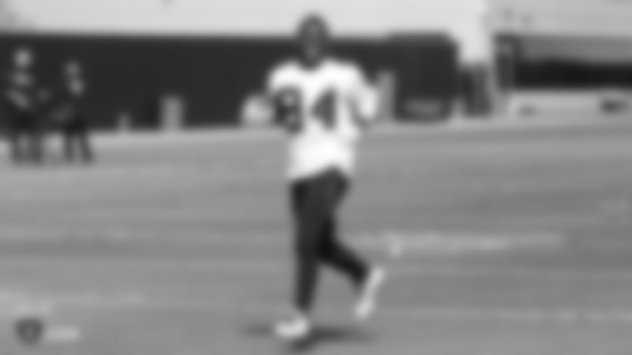 Raiders wide receiver Antonio Brown (84) at a workout during phase two of the offseason program at the Raiders Practice Facility, in Alameda, Calif.