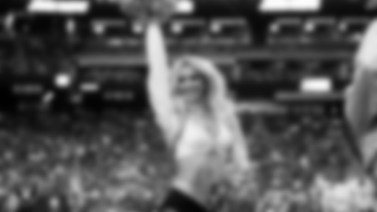 Raiderette Simone on the sidelines during the regular season home game against the Los Angeles Chargers at Allegiant Stadium.