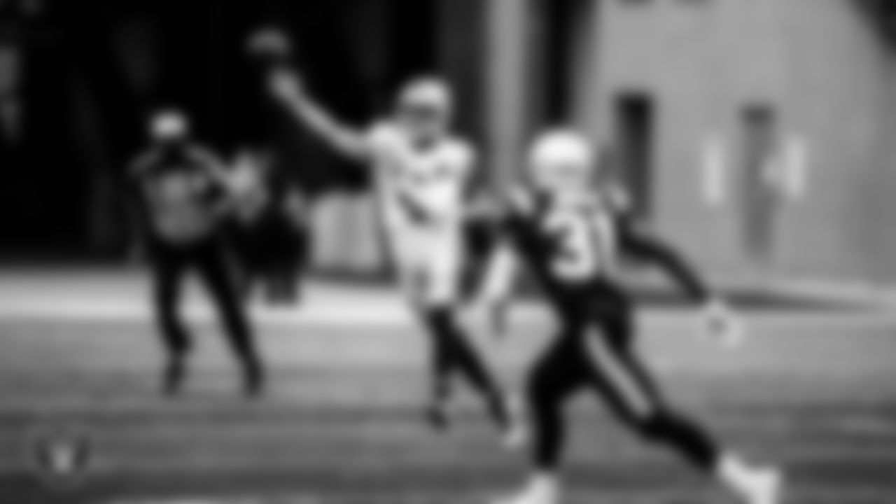 Las Vegas Raiders quarterback Derek Carr (4) passes during the regular season away game against the New England Patriots.