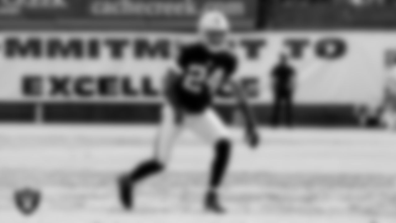 Woodson was selected by the Raiders in the first round of the 1998 NFL Draft after winning the Heisman Trophy at the University of Michigan. He played in 154 games with 151 starts as a Raider and recorded 27 interceptions for 398 yards and 2 TDs. Woodson is the first player in NFL history to record 60 interceptions and 20 sacks.