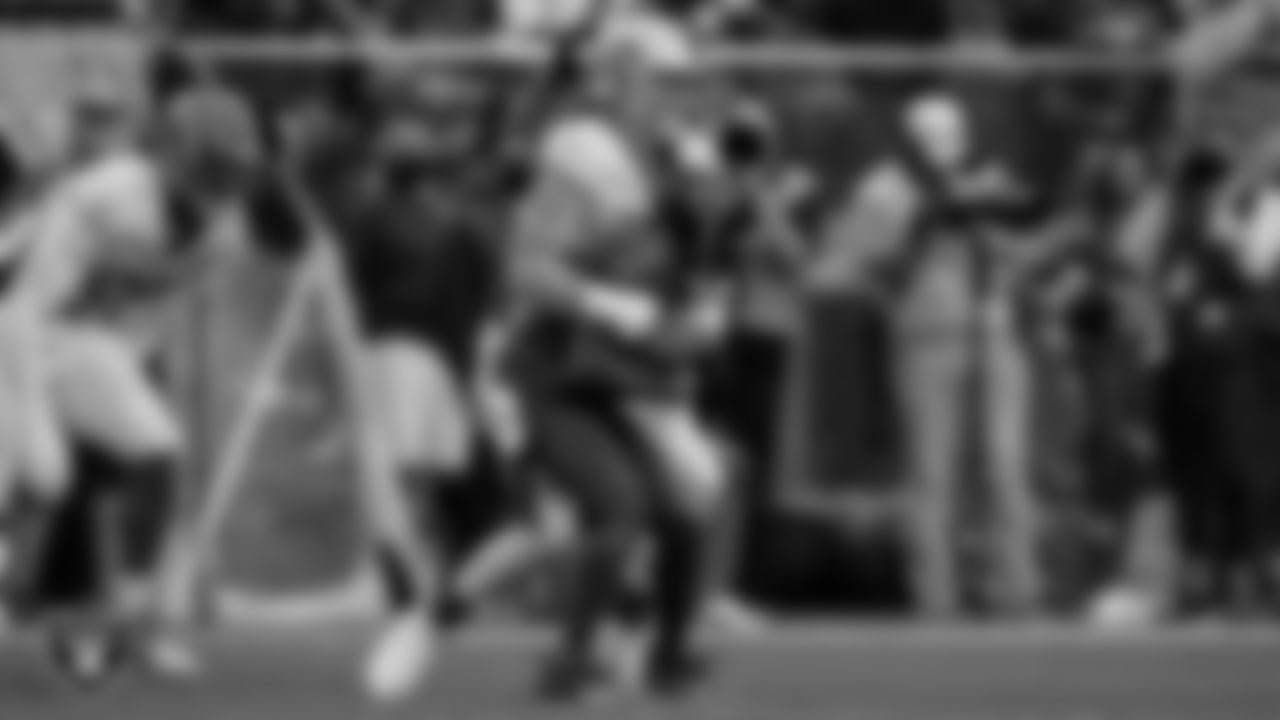 Las Vegas Raiders defensive end Maxx Crosby (98) during the 2022 Pro Bowl at Allegiant Stadium.