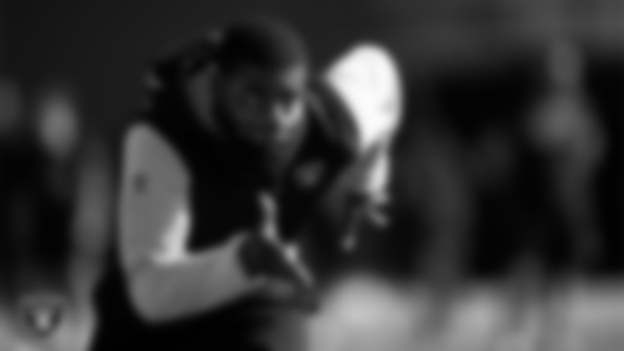 CB Amik Robertson