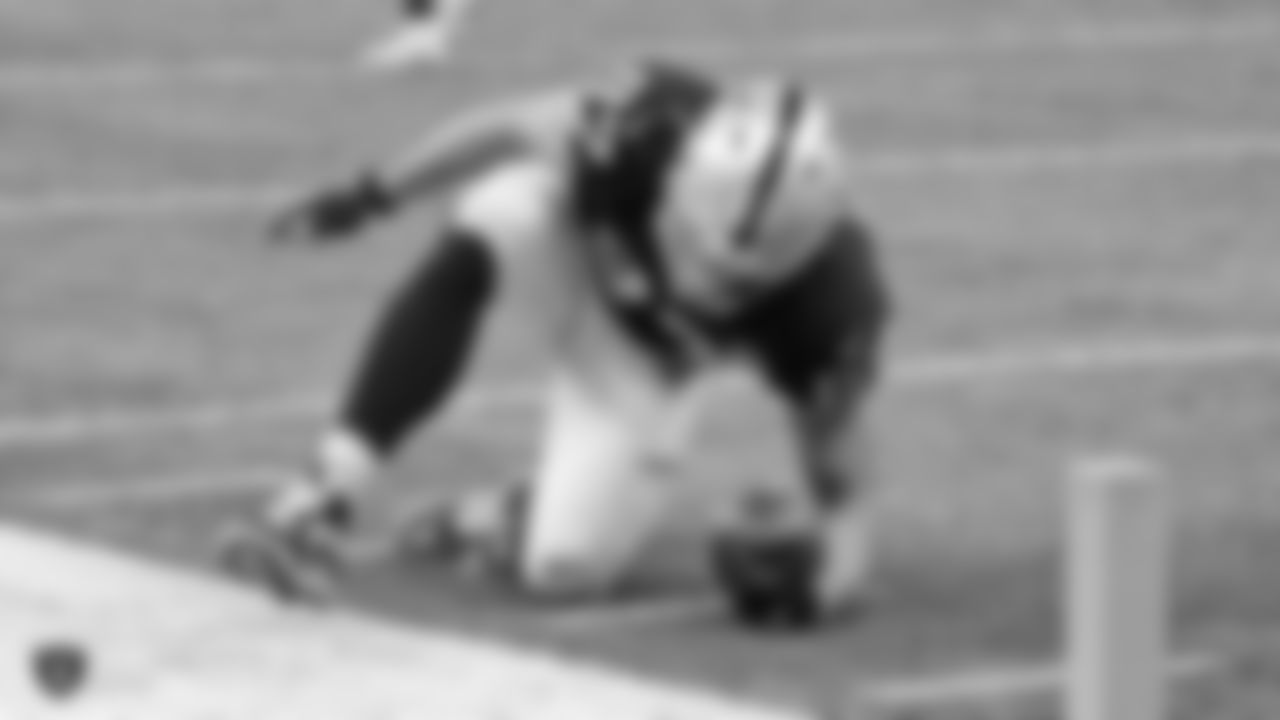 Raiders tight end Foster Moreau (87) after making a catch during the game against the Chicago Bears at Tottenham Hotspur Stadium.