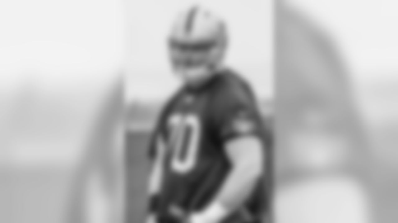 OL Tony Bergstrom