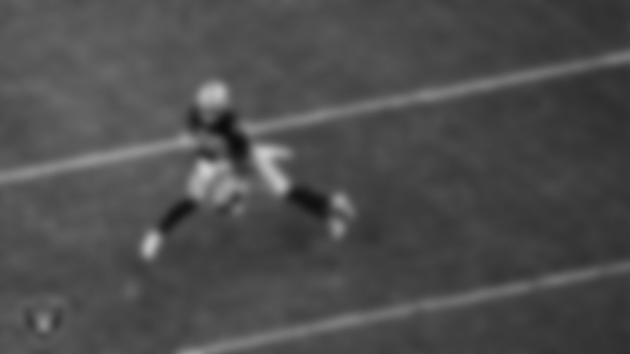 Las Vegas Raiders wide receiver Bryan Edwards (89) during the regular season home game against the Washington Football Team.