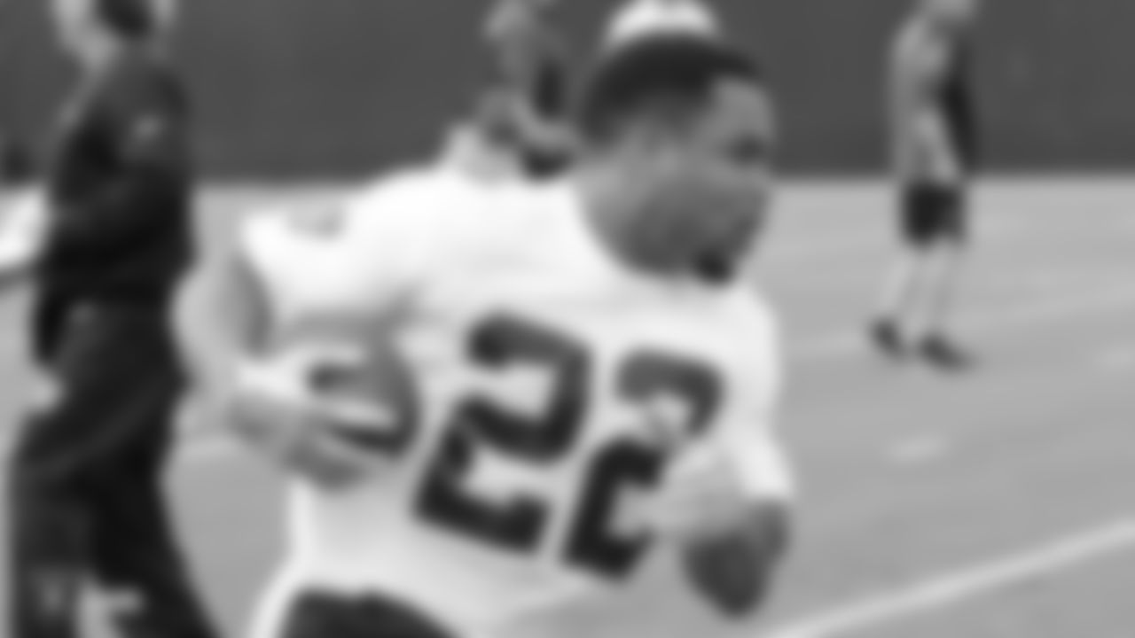 Raiders running back Doug Martin (22) at a workout during phase two of the offseason program at the Raiders Practice Facility in Alameda, Calif.