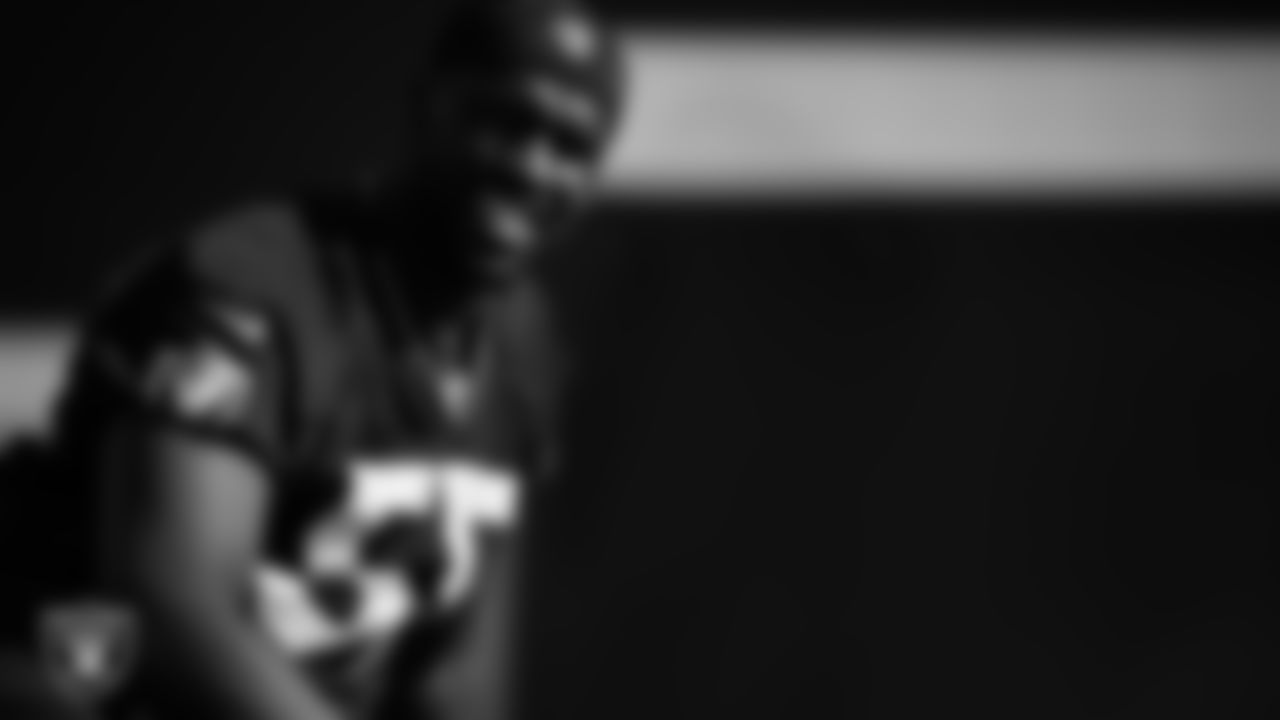 Las Vegas Raiders defensive end Chandler Jones (55) at a workout during phase two of the offseason program.