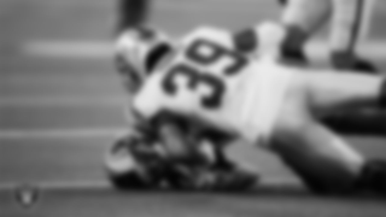 Las Vegas Raiders cornerback Nate Hobbs (39) makes a tackle during the preseason away game against the Los Angeles Rams.
