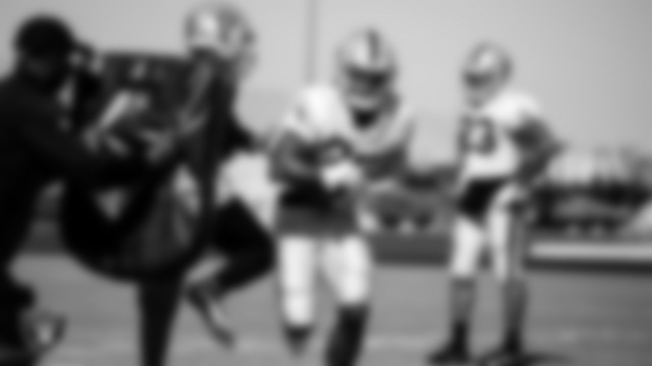 Las Vegas Raiders running back Theo Riddick (35) during practice.