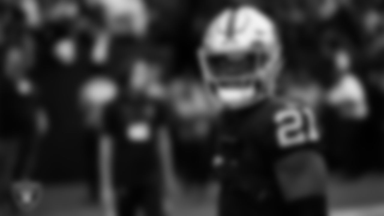 CB Amik Robertson