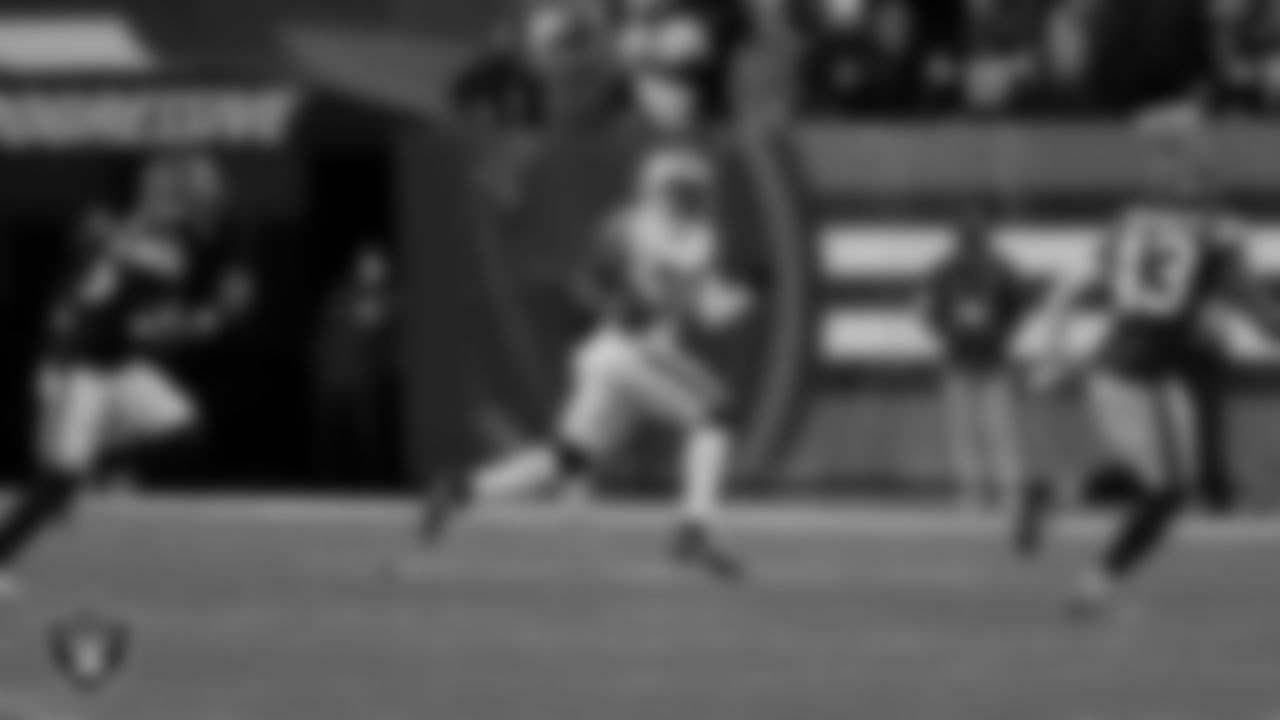 Las Vegas Raiders running back Peyton Barber (31) during the regular season away game against the Cleveland Browns.