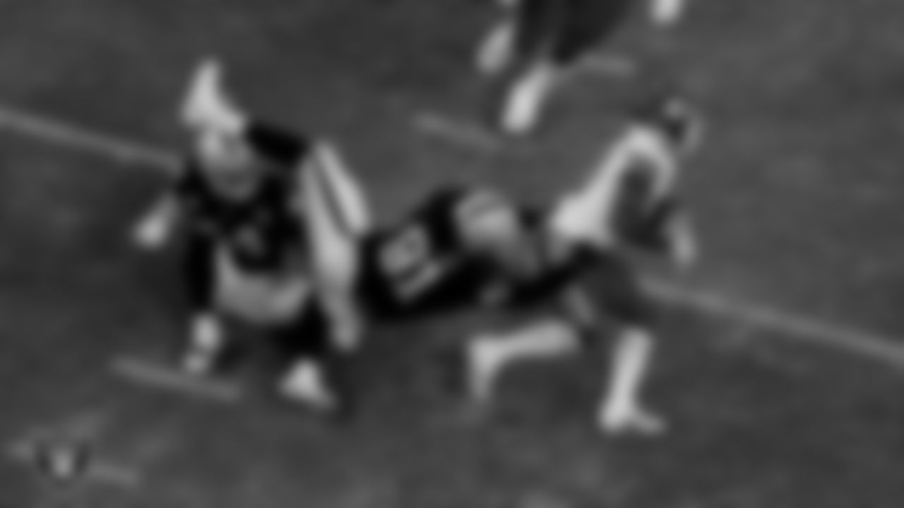 Las Vegas Raiders defensive end Kendal Vickers (91) during the regular season game against the Kansas City Chiefs at Allegiant Stadium.