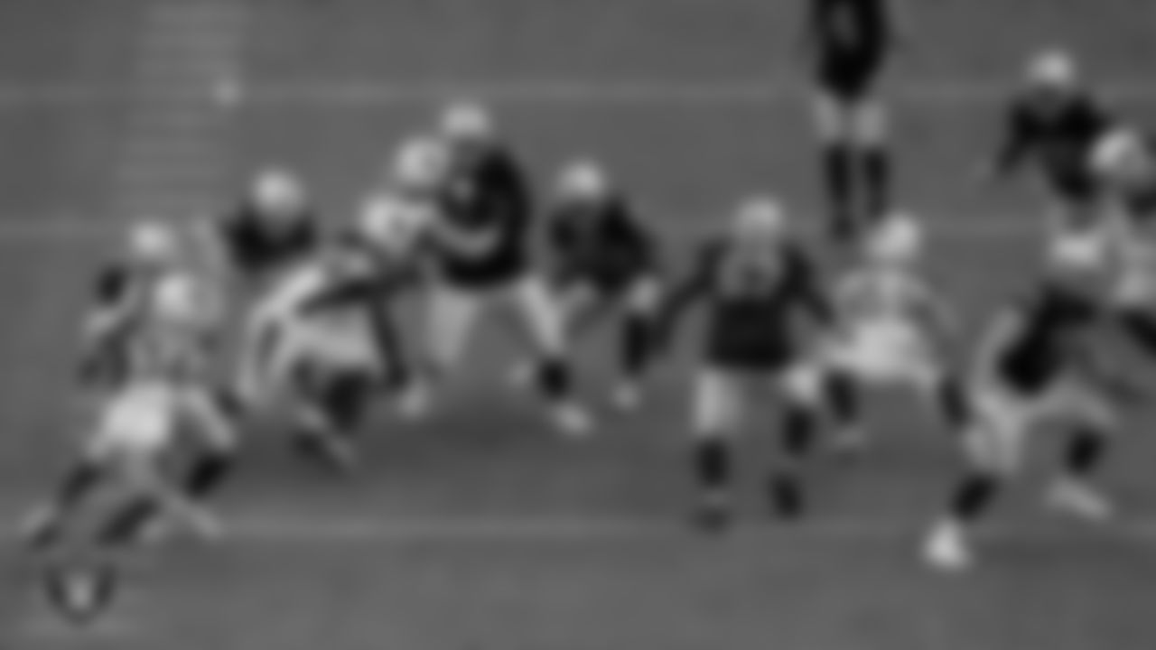 Las Vegas Raiders running back Josh Jacobs (28) during the regular season home game against the Arizona Cardinals at Allegiant Stadium.