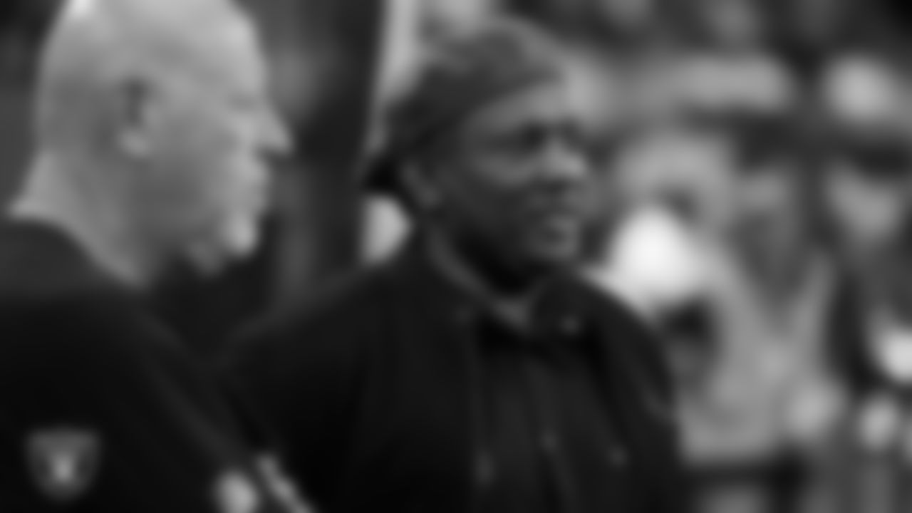 Las Vegas Raiders alumnus, Tim Brown, before the regular season away game against the Dallas Cowboys.
