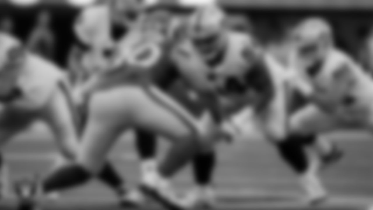 Las Vegas Raiders guard Netane Muti (54) during the preseason away game against the Los Angeles Rams at Sofi Stadium.
