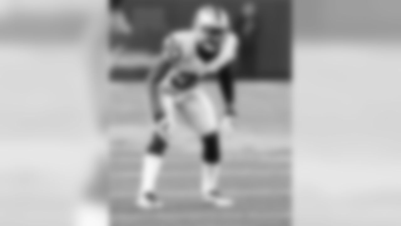 30 - SaQwan Edwards - DB