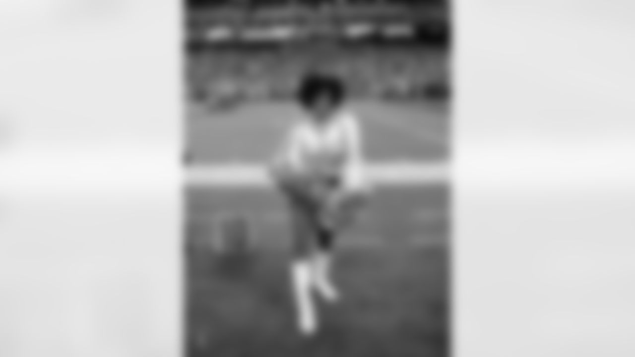 Raiderette Vicky on the sidelines during the regular season home game against the Chicago Bears.