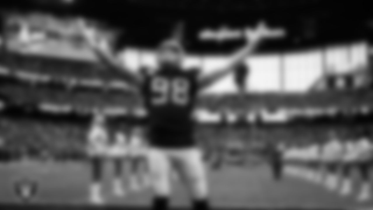 Las Vegas Raiders defensive end Maxx Crosby (98) is introduced onto the field before the regular season home game against the Cincinnati Bengals.