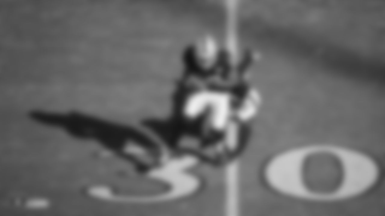 Raiders wide receiver Tyrell Williams (16) makes a catch during the regular season game against the Jacksonville Jaguars.