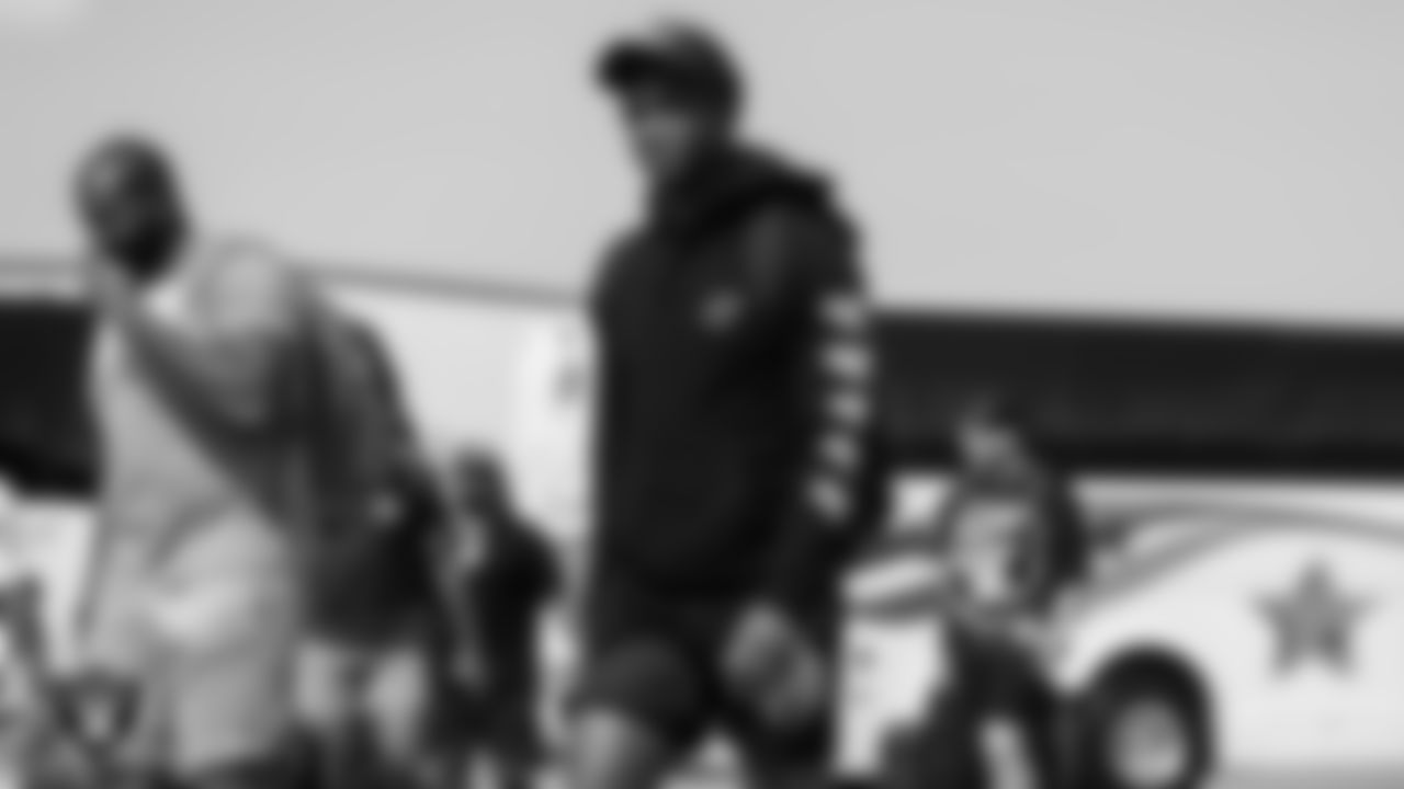 Las Vegas Raiders cornerback Trayvon Mullen Jr. (27) departs for the joint training camp practice and preseason away game against the Los Angeles Rams.