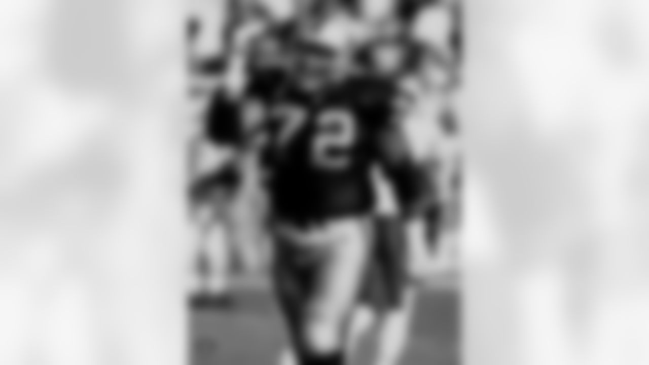 Lincoln Kennedy played in 121 games with 119 starts in eight years with the Raiders. He was selected for three Pro Bowls and named 1st Team All-Pro once. Kennedy anchored a line for an offense that led the NFL in rushing in 2000 and total offense in 2002, and was a key member of three straight AFC West championship squads and started at right tackle in Super Bowl XXXVII.