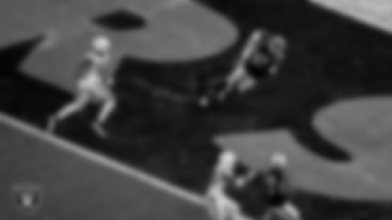 Las Vegas Raiders tight end Foster Moreau (87) makes a 4-yard touchdown catch during the regular season home game against the Indianapolis Colts at Allegiant Stadium.